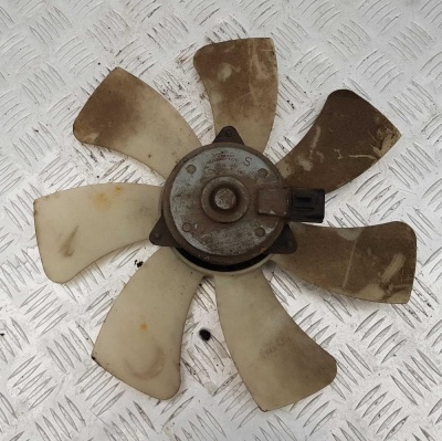 Вентилятор охлаждения двигателя левый (3.6L / 7 лопастей) Chevrolet Camaro 2013-2015 22786868; 21999768