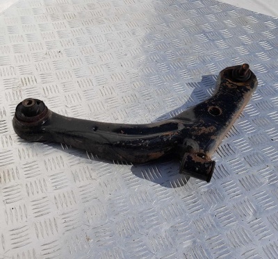 Рычаг подвески передний левый нижний Ford Escape 2007-2012 6L84 3A424 AA; 6L8Z 3079 AA