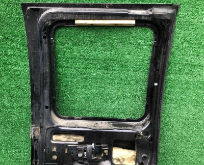 Дверь распашная правая передняя Chevrolet Express 1996-2018 23283998 ; 23283999 ; 15161214 ; 15960983 ; 15954666 ; 15161216