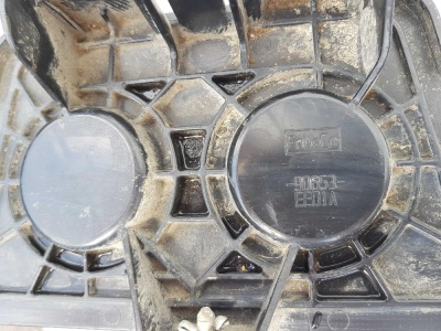 Абсорбер паров топлива Ford Explorer 5 AG1Z 9D653 C; AG13 9D653 BA