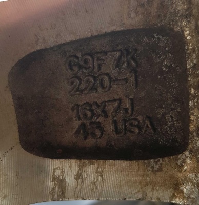 Диск Ford Escape 2007-2012 7Jx16 5/114.3 ET 45 8L84 1007 LB; 8L8Z 1007 J