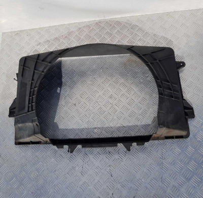 Диффузор вентилятора охлаждения Ford Expedition 2003-2006 4L1Z 8146 BA; 5L14 8L604