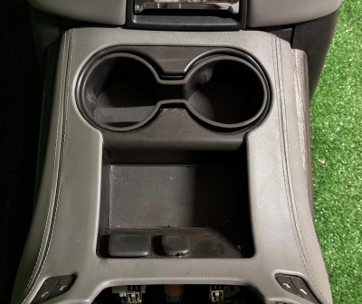 Центральная консоль в сборе Chevrolet Tahoe 2015-2020 23491276 ; 23449215 ; 23467955 ; 23337484