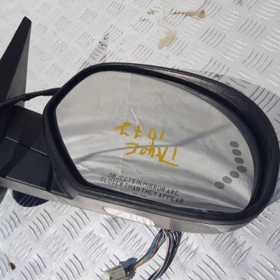 Зеркало заднего вида правое Chevrolet Tahoe 2006-2014 25776084; 15882542