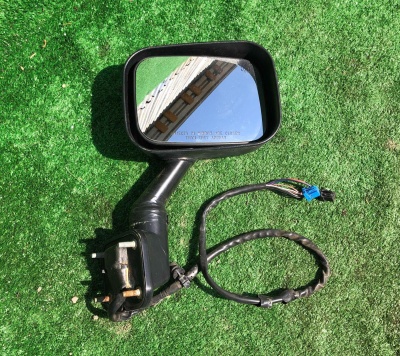 Зеркало заднего вида правое Hummer H2 2003-2006 25774401 ; 19167558 ; 19167556 ; 15218568 ; 15835057 ; 15161805 ; 15172244 ; 15187006 ; 15206326 ; 15109420 ; 15117646 ; 10379951 ; 10399957