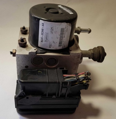 Блок ABS Ford Explorer 4 2006-2010 6L2Z 2C219 C; 8L24 2C346 ; 8L24 2C219 CA; 7A2Z 2C219 E; 7L2Z 2C215 A; 9L2Z 2C219 D; 7A2Z 2C219 D