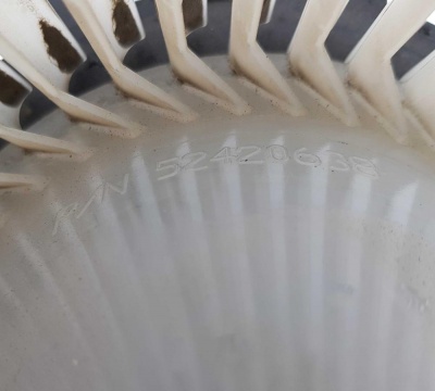 Мотор отопителя Chevrolet Tahoe 2006-2014 22741027; 20883397; 20828731; 20760618; 25860468; 89018758; 89018283; 52495872; 52439553