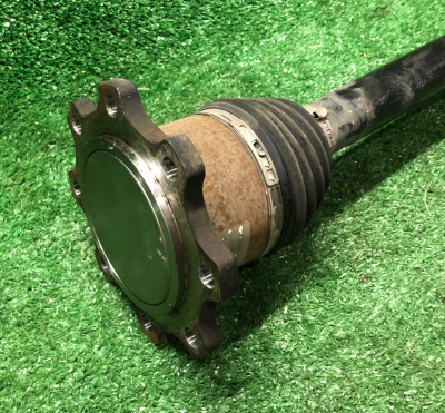 Привод задний левый Chevrolet Tahoe / Escalade 2021-н.в. 84747325 ; 84747323 ; 84856645