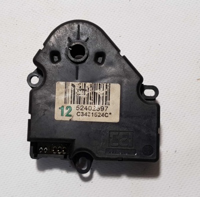 Моторчик заслонки отопителя Chevrolet (General Motors) 52402597