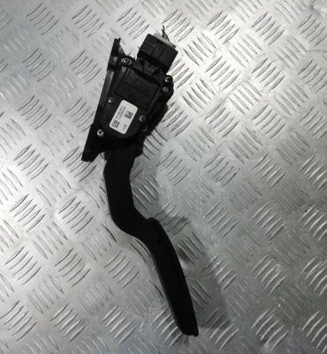 Педаль газа Hummer H3 10376526