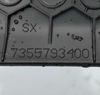 накладка торпедо пассажирская Jeep Renegade 2015-2021 7355793400