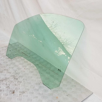 Стекло двери передней левой Chevrolet Tahoe 2006-2014 20794332