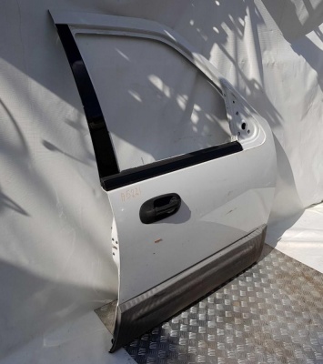 Дверь передняя правая Ford Expedition 5L1Z 7820124 AA