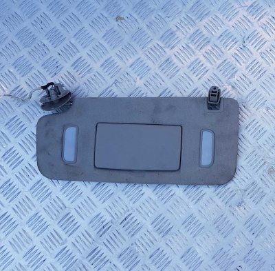 Козырек солнцезащитный правый Cadillac SRX 2009-2016 23141970; 23141971