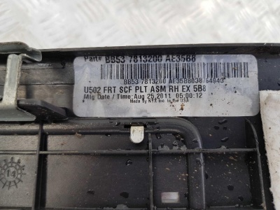 Накладка порога внутренняя передняя правая Ford Explorer 5 BB5Z 7813208 AA; BB53 7813200