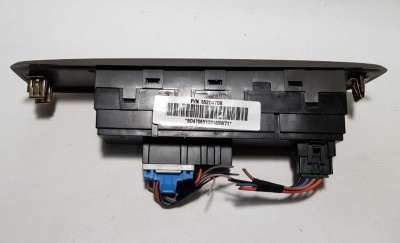 Блок управления стеклоподъемником пассажирский GMC Envoy 2001-2004 15204706