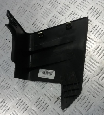 Накладка правая (кузов внутри) Chevrolet Tahoe 2006-2014 15906821