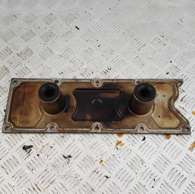 Крышка ДВС верхняя  (4.8L; 5.3L; 6.0L) LM7 LQ4 LQ9 Chevrolet Tahoe 1999-2006 12575742; 12561106; 12558176; 12550604