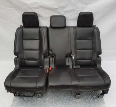 Сидения второго ряда (кожа; с перфорацией; 40/60) Ford Explorer 5 2011-2015