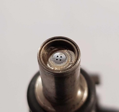 Форсунка топливная Chrysler (4.7L/5.7L) 4591851AA