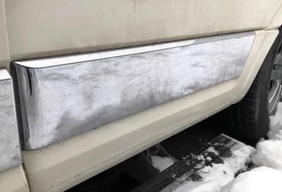 Накладка наружняя нижняя задней левой двери Lincoln Navigator 2007-2014 7L7Z 7825557 A/AJ ; 7L74 7821048 DA  ; 7L747824737 AD/AE