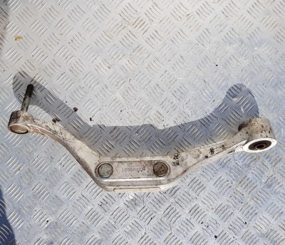 Кронштейн редуктора переднего Chevrolet Tahoe 1999-2006 15999801