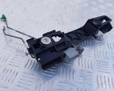 Кронштейн ручки двери левой Ford Explorer 5 BT4Z 7826685 A; BB5Z 7826685 A; CB5Z 7826685 A