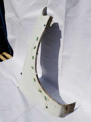 Крыло переднее правое Ford Explorer 3 2002-2005 3L2Z 16005 BA