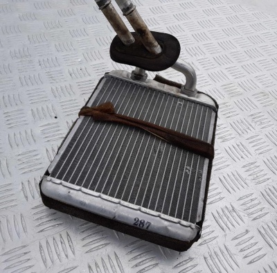 Радиатор отопителя Chevrolet Tahoe 1999-2006 89018297; 52473322; 52473326