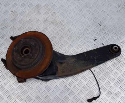 Кулак  задний правый Ford Explorer 4 2006-2010 6L2Z 5B758 AG