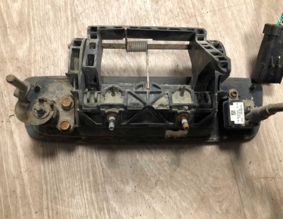 Ручка заднего борта Dodge Ram 2013-2021 68197873AA
