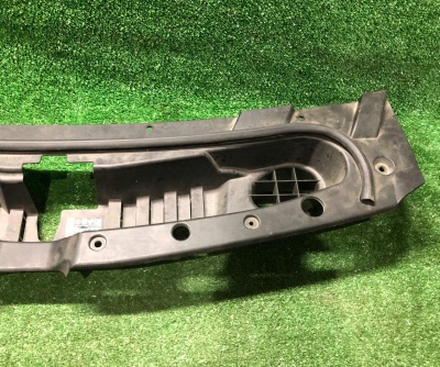 Панель/Кожух замка капота Chevrolet Tahoe / Escalade 2021-н.в. 84775412 ; 84248794