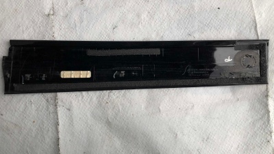 Накладка рамки водительской двери левая Cadillac Escalade / Tahoe 2015-2020 84021603 ; 23324486 ; 23219296 ; 20963324 ; 84263144