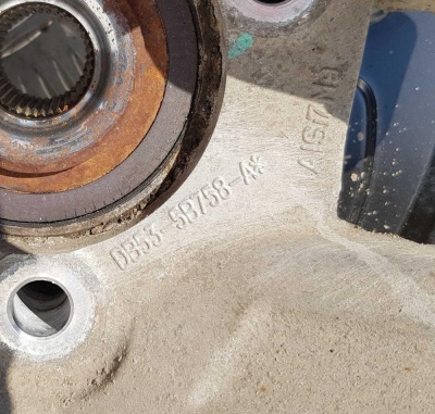 Кулак поворотный задний правый Ford Explorer 5 2011-2015 DB53 5B758 A; DB5Z 5B758 A