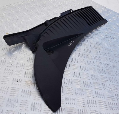 Планка/Жабо под лобовое стекло левая Ford Expedition 2003-2006 5L1Z 78022A69 AA; 2L14 7802223