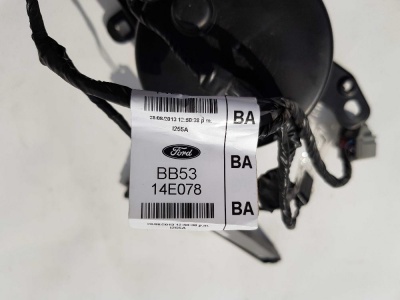 Подстаканники с подсветкой передние Ford Explorer 5 2011-2015 CB5Z 7813562 AA; BB5Z 7813562 AA; BB53 14E078;  BB5Z 14A318 D