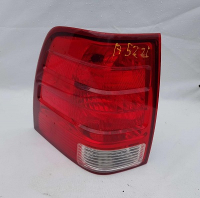 Фонарь задний левый Ford Expedition 2003-2006 44ZH 1577; 2LIX 13B505 A; 2L1Z 13405 AB