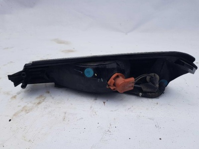 Габарит передний правый Chevrolet Avalanche 2001-2006 15077337; 15070008; 15771436