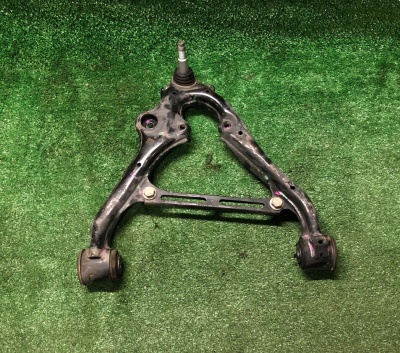 Рычаг передний нижний правый Chevrolet Tahoe / Escalade 2021-н.в. 84729619