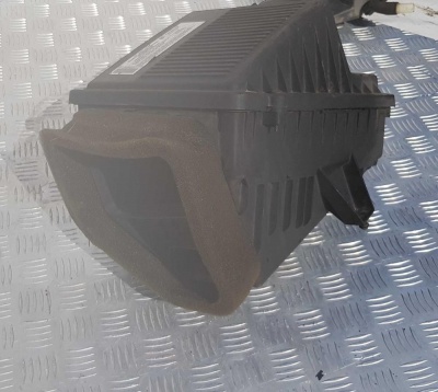 Корпус воздушного фильтра Chevrolet Tahoe 2006-2014 25873812