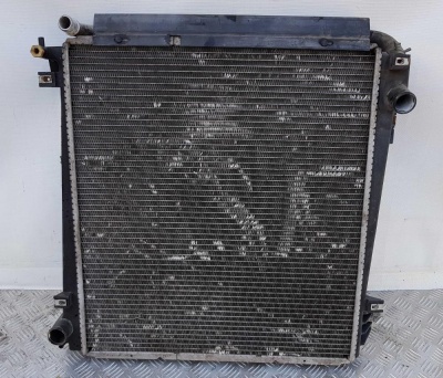 Радиатор двигателя Ford Explorer 3 2002-2005 3L2Z 8005 AA ; 8L24 8005 AE