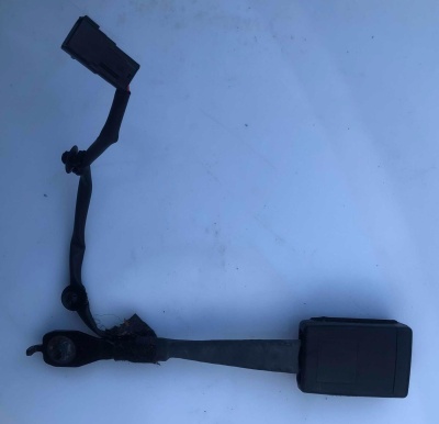 Замок ременя безопасности водительский Ford Mustang 2015-2017 FR3Z 6361203 AB ; FR3B 6361203 AB/AC/AE/AD/AF/AG