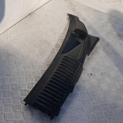 Планка/Жабо под лобовое стекло левая Ford Explorer 4 2006-2010 6L2Z 78022A69 AAA; 8L24 7802223