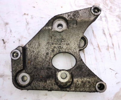 Кронштейн кондиционера Ford Mustang 2015-2020 FR3Z 19D624 A ; FR3E 19D624 CA