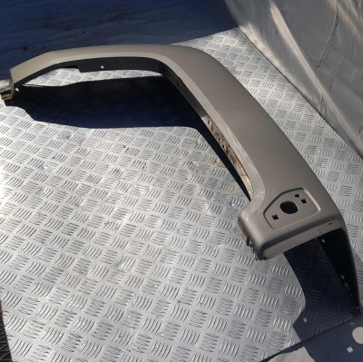 Накладка крыла переднего правого Hummer H3 2005-2010 15852184; 15790680; 15244002; 89045586; 15813957