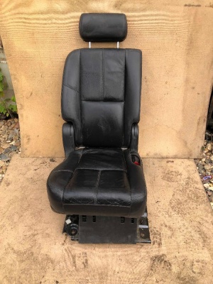 Сиденье второго ряда левое Escalade-Tahoe 2006-2014 43434358