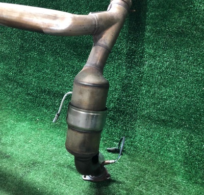 Приемная труба (5.3L) Chevrolet Suburban / Escalade 2021-н.в. 84655074 ; 23241309 ; 84520354 ; 84557805 ; 19420299