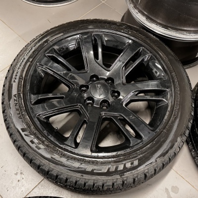 Комплект колес Bridgestone Dueler H/L alenza 285/45 R22 Cadillac Escalade / Tahoe 2000-Н.В. 20939951