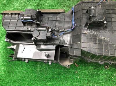 Печка в торпедо Dodge Ram 1500 /2500 /3500 2012-2018 68048891AC ; 68048892AC ; 68048893AC ; 68048894AA