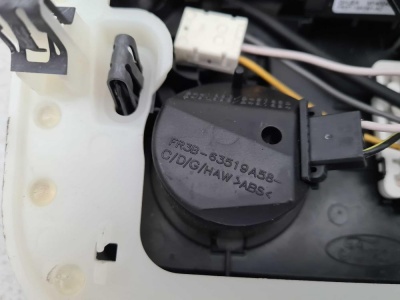 Плафон потолочный Ford Mustang 2015-2017 FR3Z 63519A70 GA; FR3B 63519A58